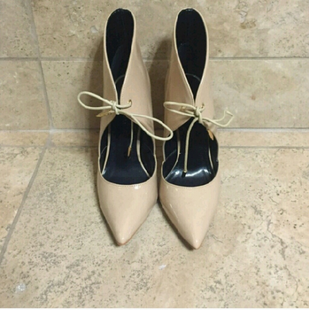 Nude/Cream Colored Heel Booties size9.5